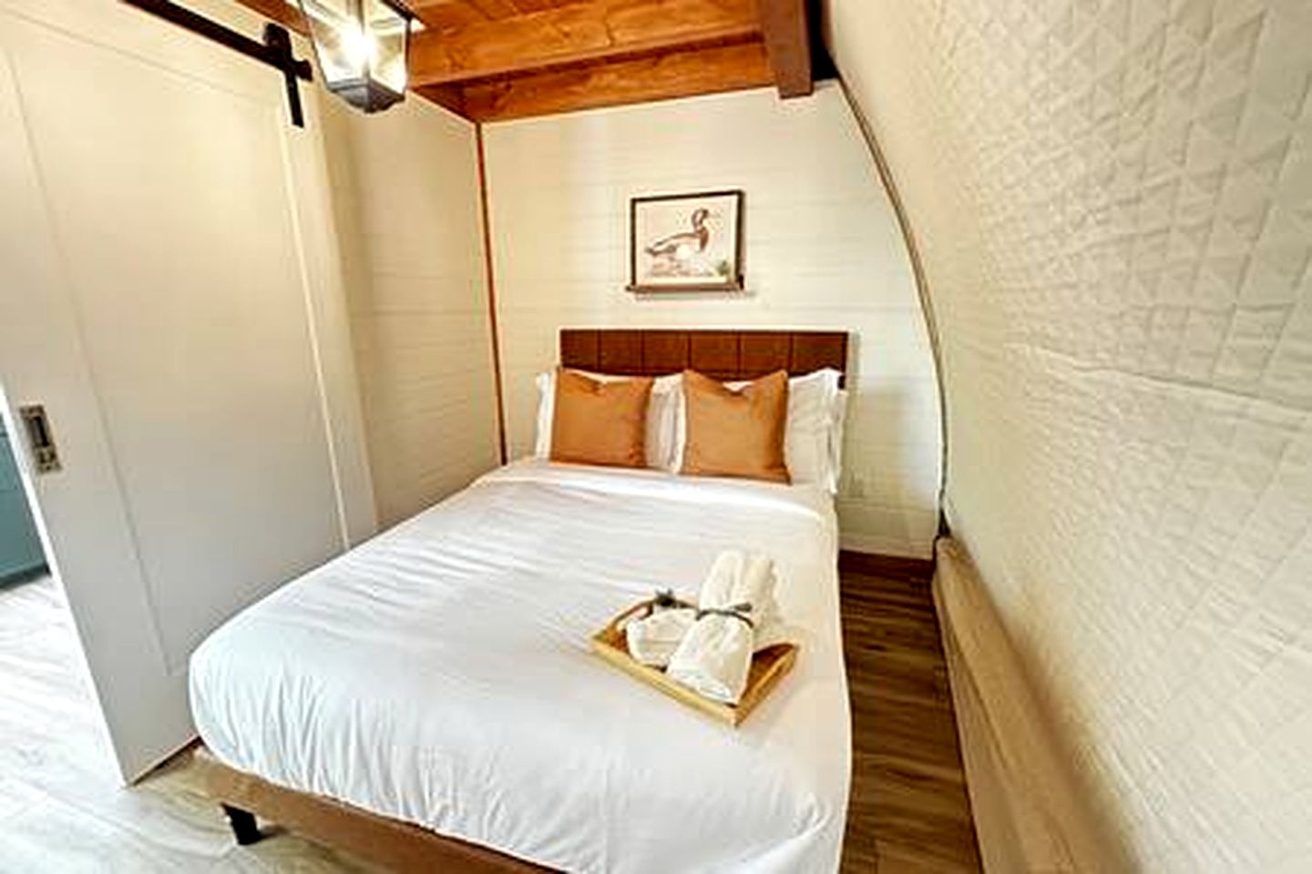 Incredible Cabin with Fire Pit and Barbecue in Kentville, Nova Scotia