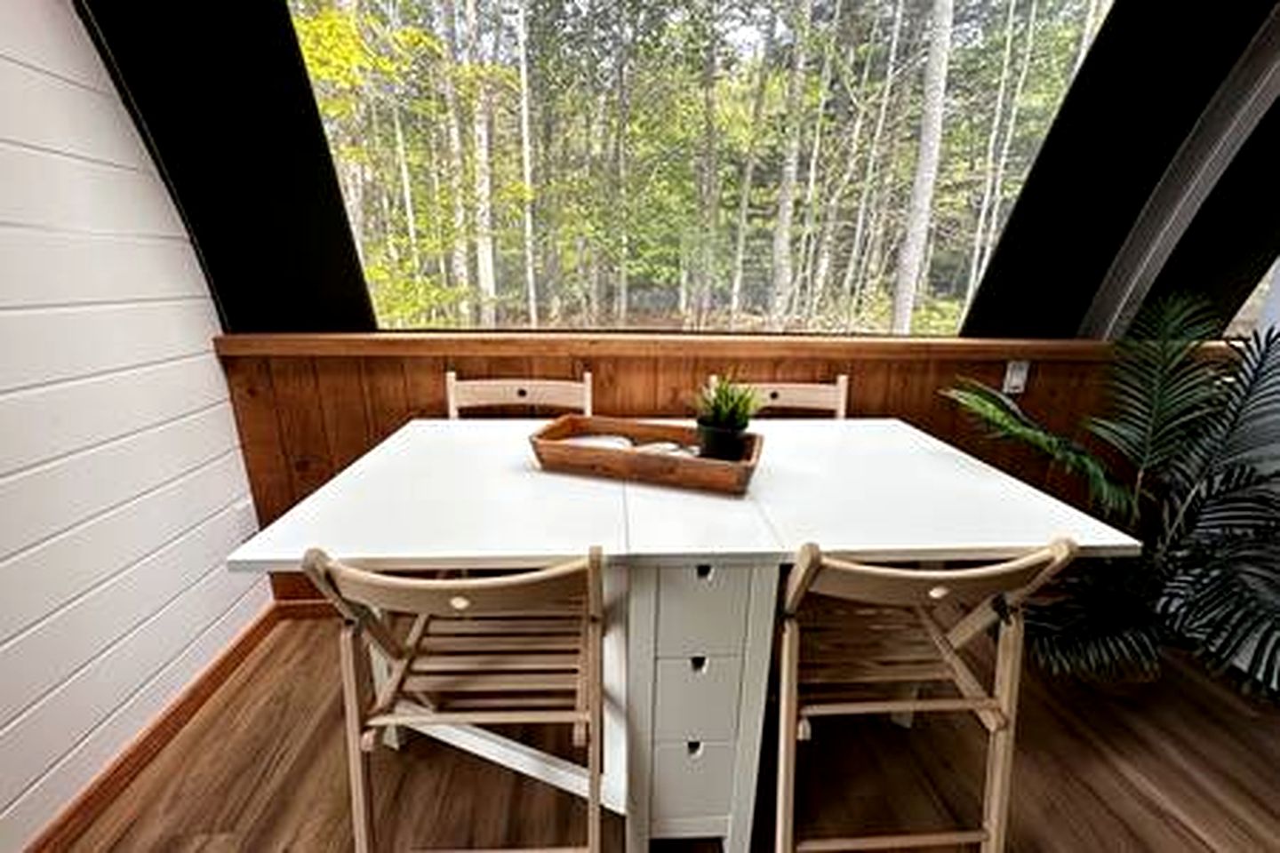 Incredible Cabin with Fire Pit and Barbecue in Kentville, Nova Scotia