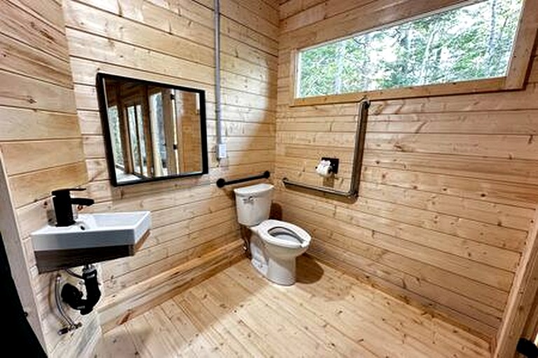 Vacation Rentals (Canada, Sunken Lake, Nova Scotia)