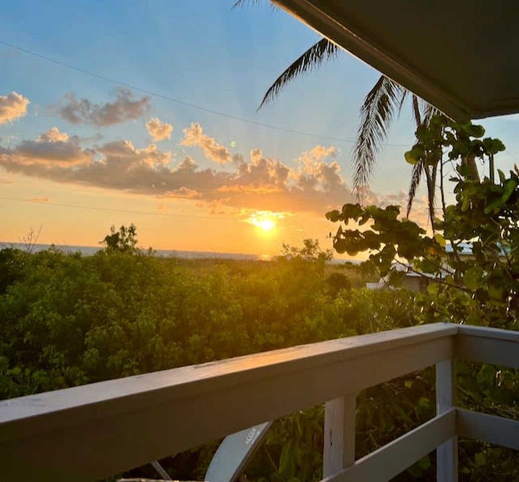 Charming Beachfront Cottage with Private Dock on Little Gasparilla Island, Florida