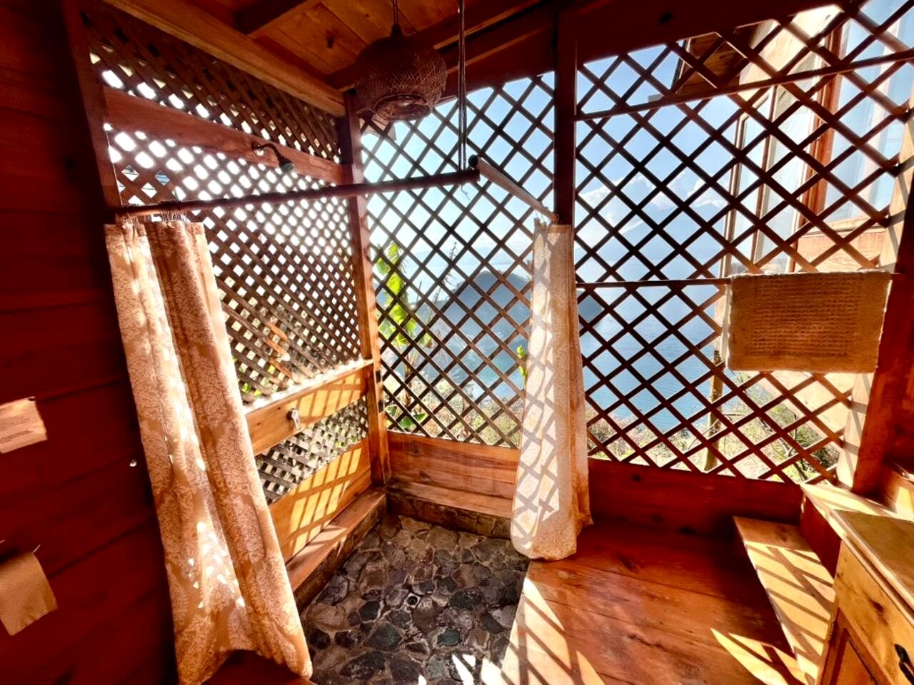 Romantic Private Cabin with Panoramic Lake & Volcano Sunrise Views Near San Marcos La Laguna, Guatemala