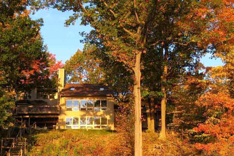 Nature Lodges (Dundee, New York, United States)