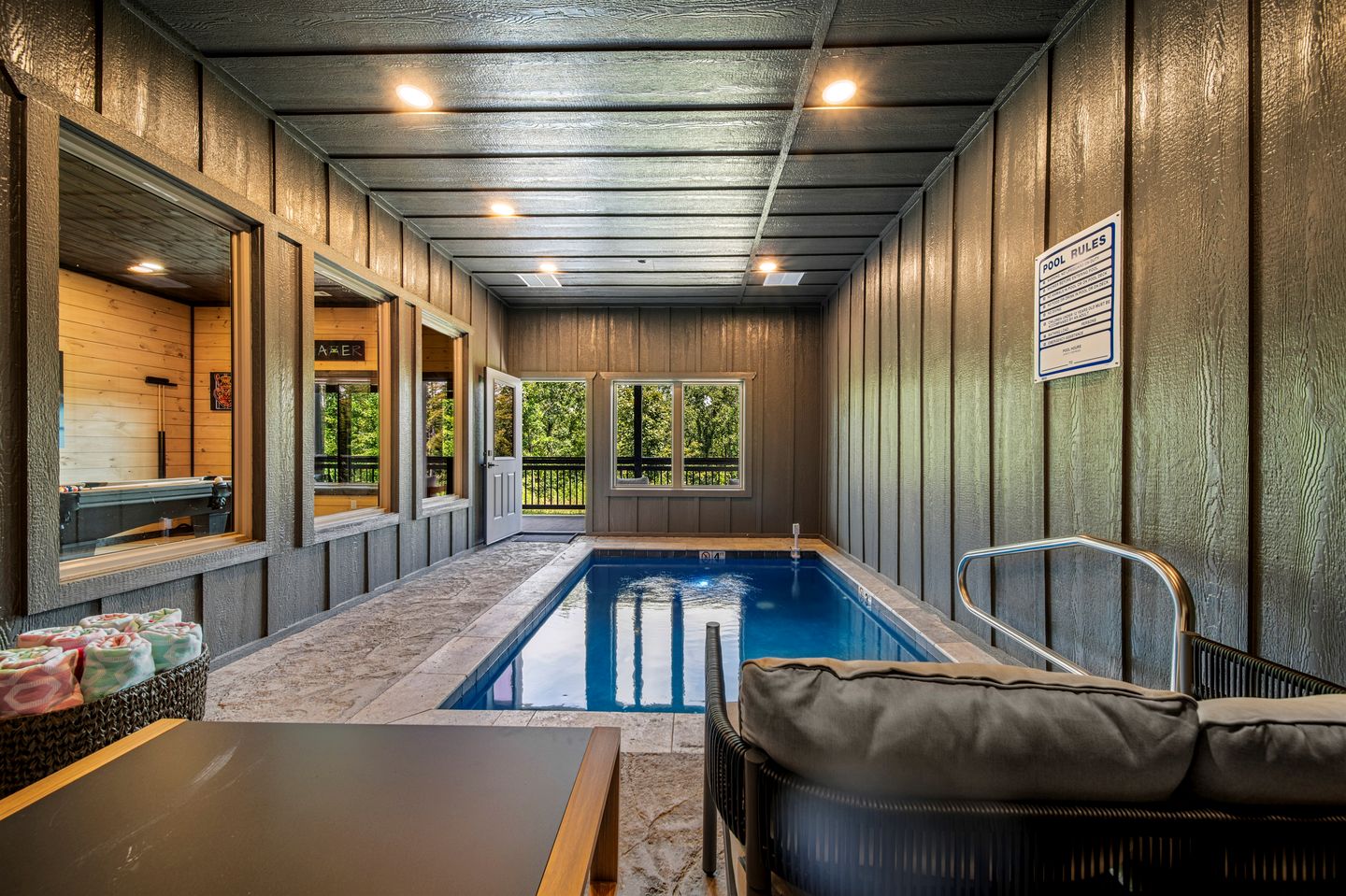 Luxury Cabin with Rooftop Views & Indoor Pool near Dollywood in Pigeon Forge, TN