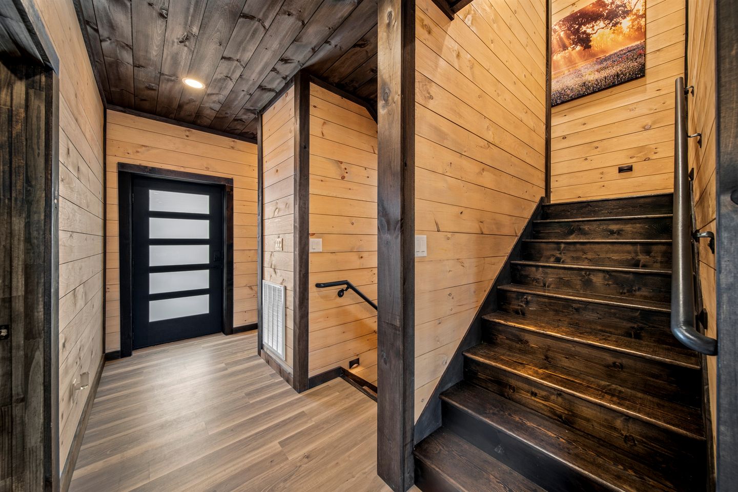 Luxury Cabin with Rooftop Views & Indoor Pool near Dollywood in Pigeon Forge, TN