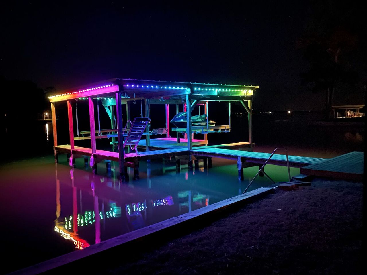 Incredible Lakefront Vacation Rental with Spectacular Sunset Views for an Unforgettable Family Vacation in Livingston, Texas
