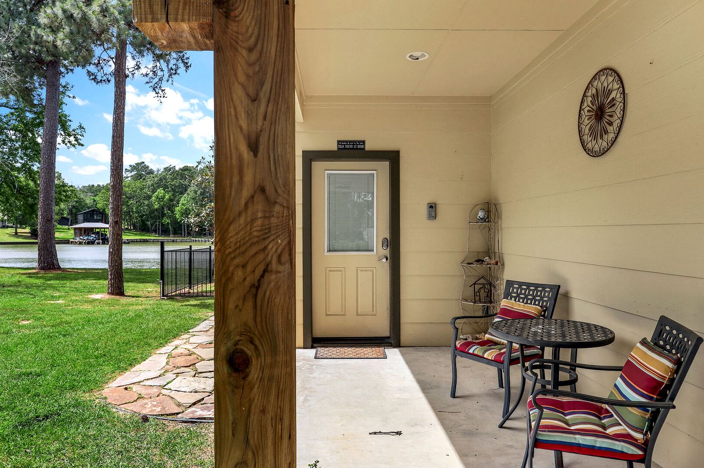 Incredible Lakefront Vacation Rental with Spectacular Sunset Views for an Unforgettable Family Vacation in Livingston, Texas