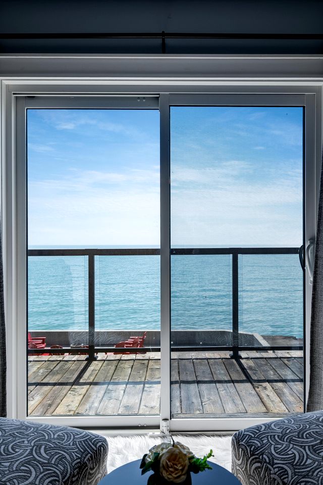 Charming Lakefront Vacation Rental on Lake Erie for a Memorable Family Escape in Leamington, Ontario