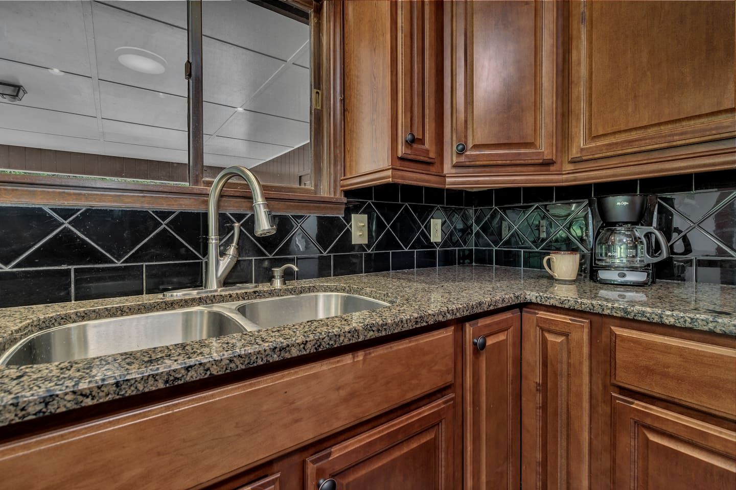 Charming Mountain Home with Panoramic Views near Black Mountain, Marion, NC