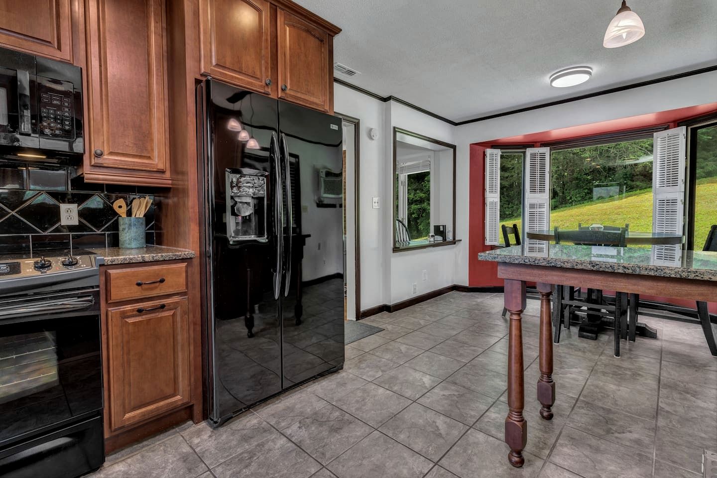 Charming Mountain Home with Panoramic Views near Black Mountain, Marion, NC