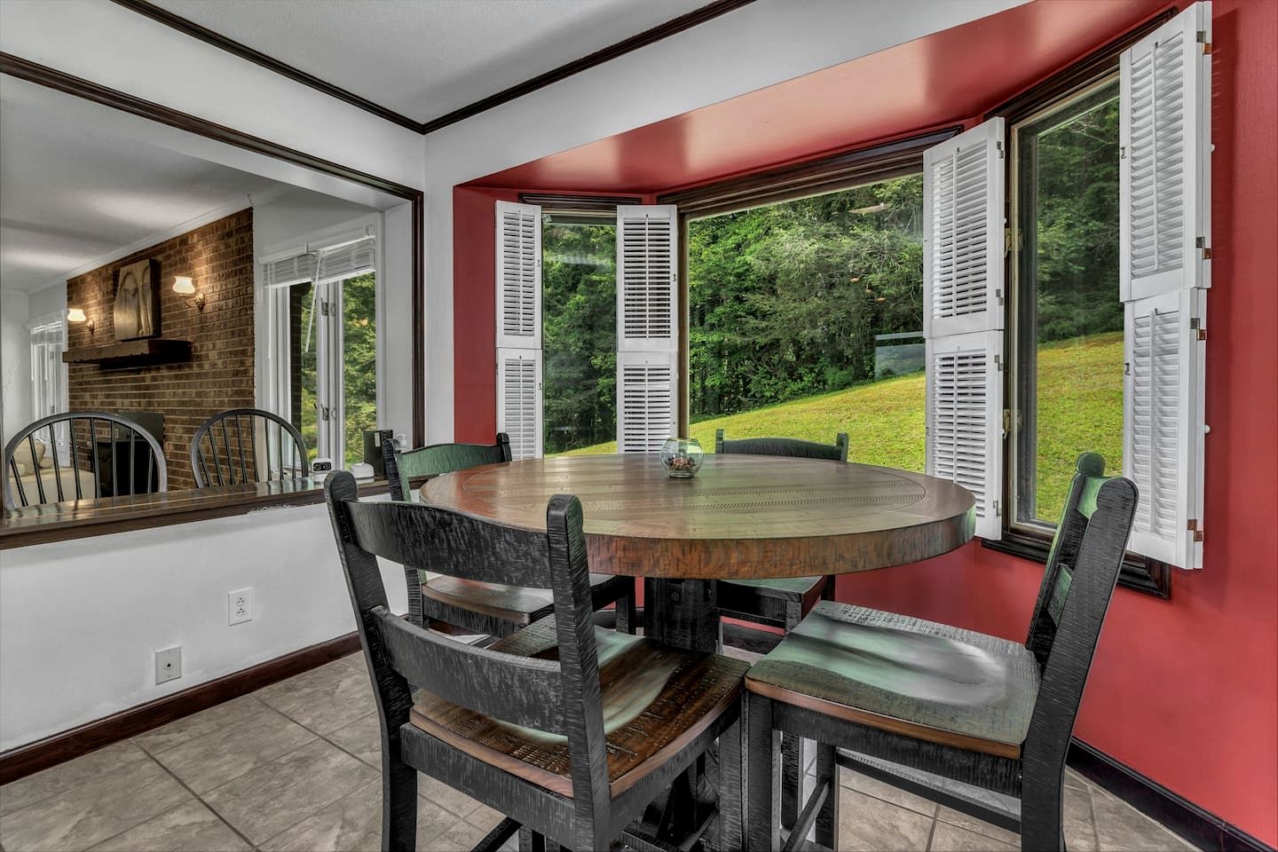 Charming Mountain Home with Panoramic Views near Black Mountain, Marion, NC