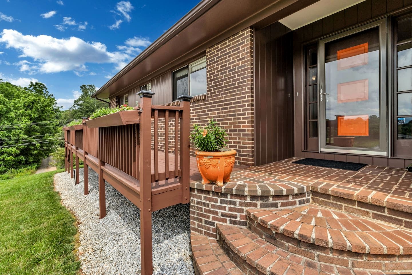 Charming Mountain Home with Panoramic Views near Black Mountain, Marion, NC