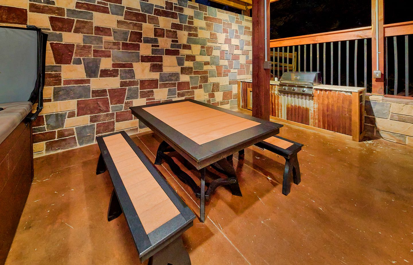 Stunning Glamping Lodge for Relaxation and Recreation in Gatlinburg