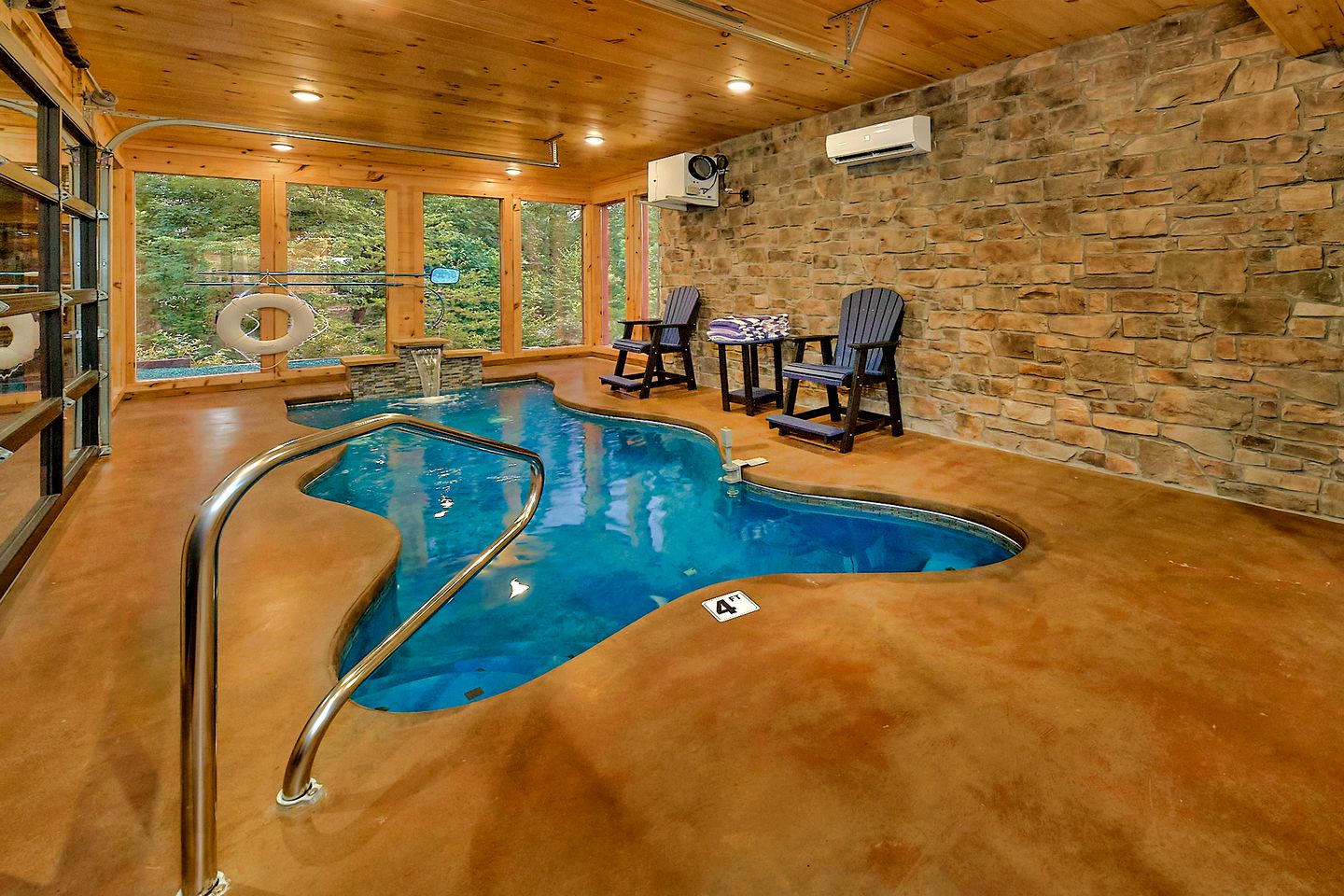 Stunning Glamping Lodge for Relaxation and Recreation in Gatlinburg