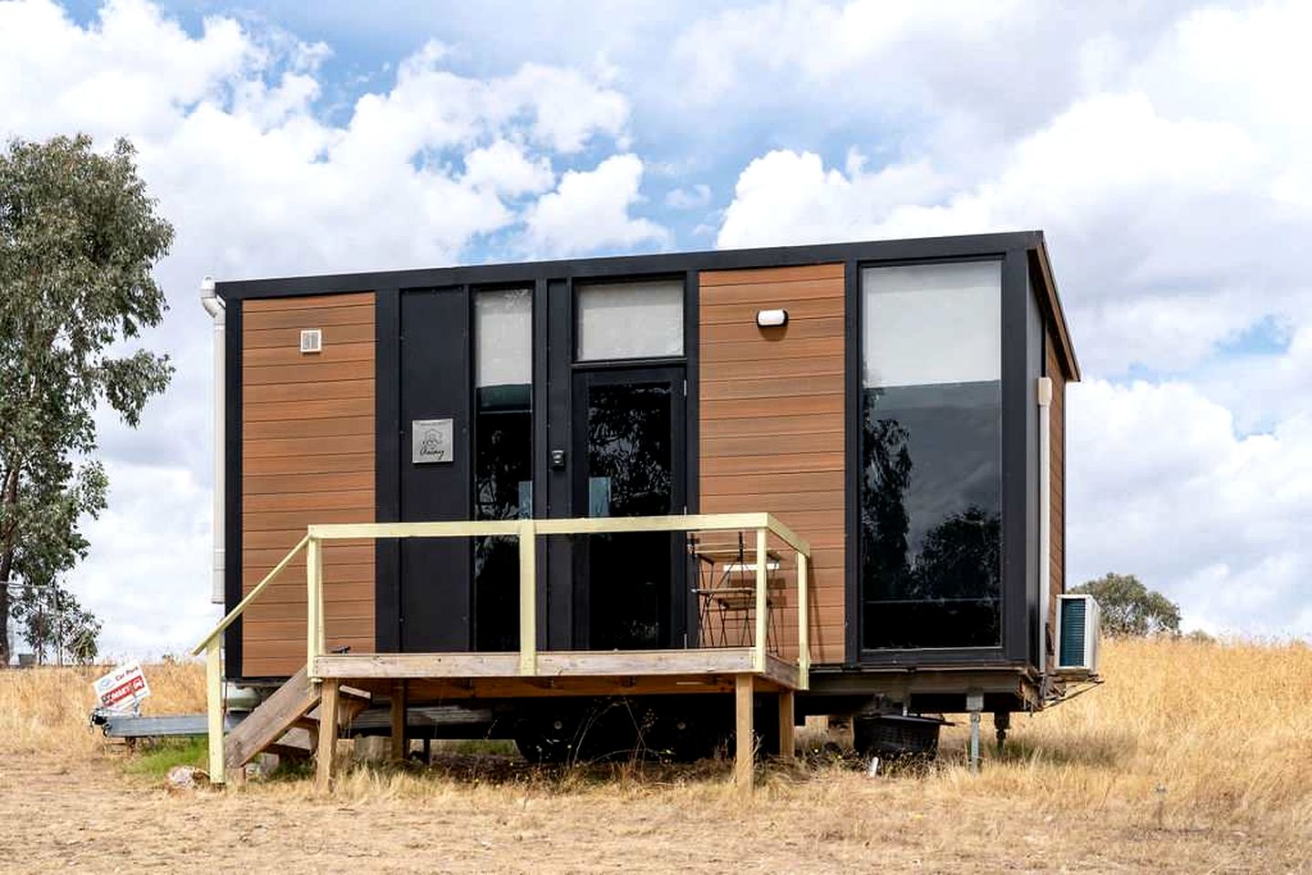 Tiny Houses (Australia, Balmattum, Victoria)