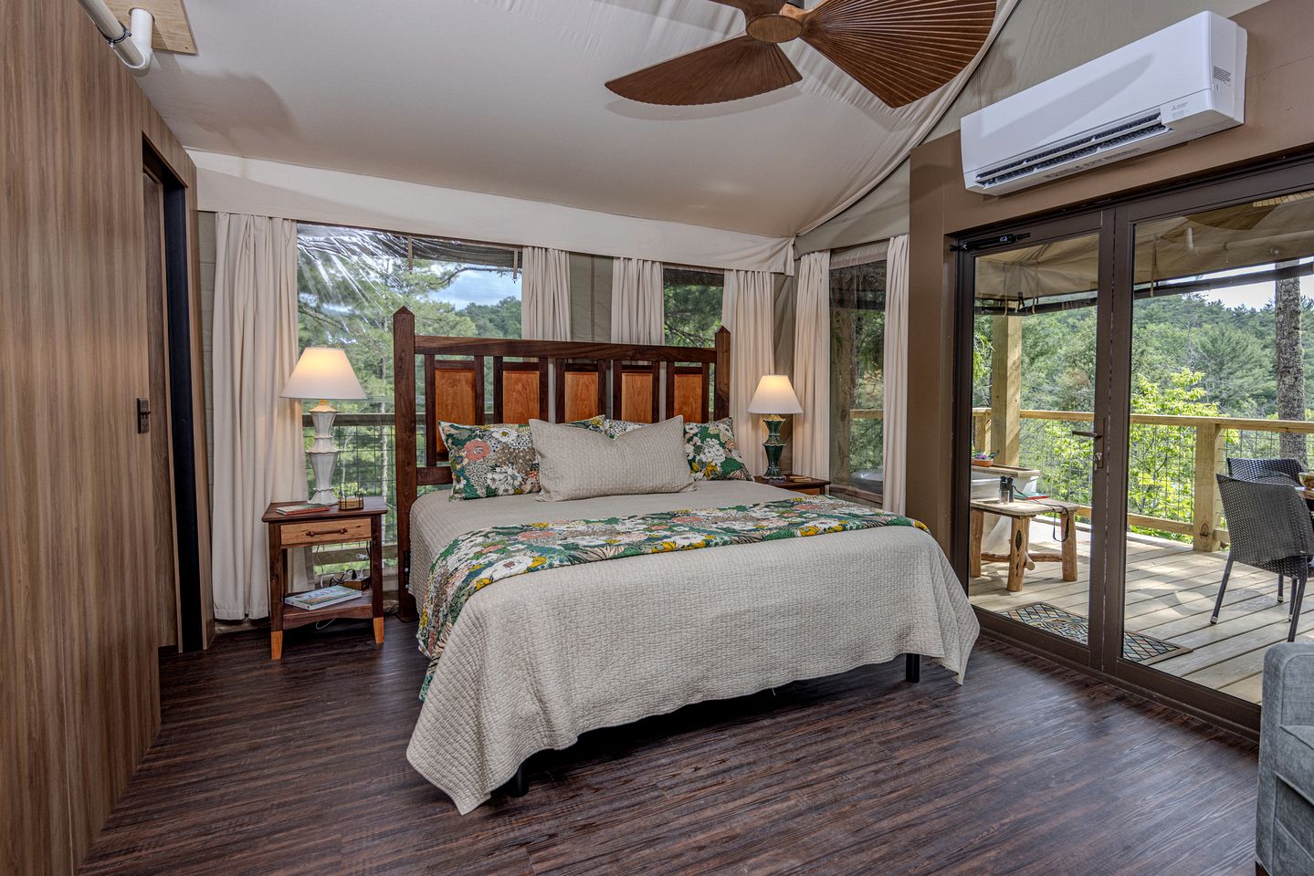 Luxury Family Tree Tent with Private Deck, Soaking Tub & Pizza Oven Near Waterfalls, Zirconia, North Carolina