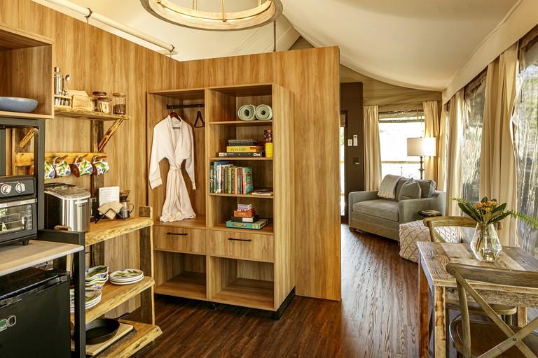 Vacation Rentals (United States of America, Zirconia, North Carolina)