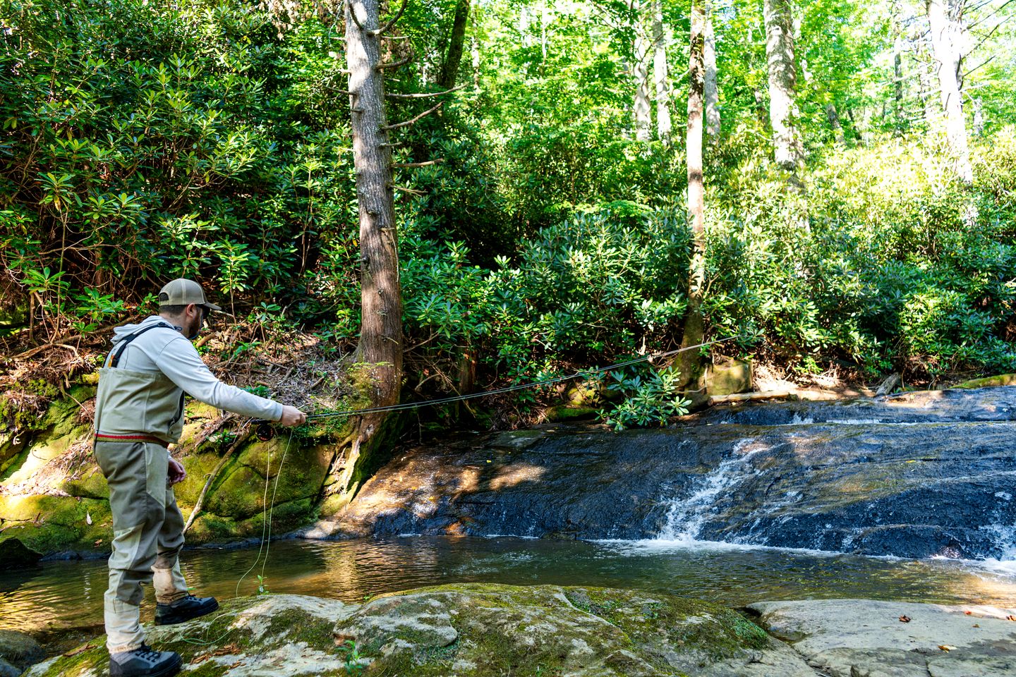 Luxury Family Tree Tent with Private Deck, Soaking Tub & Pizza Oven Near Waterfalls, Zirconia, North Carolina