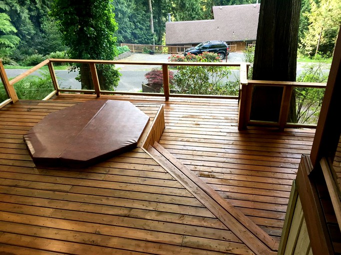 Cabins (Bellingham, Washington, United States)