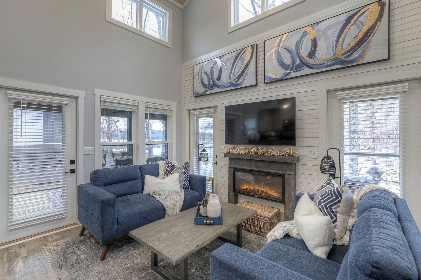 Stunning Waterfront Cottage with Fire Pit in Tracy City, Tennessee