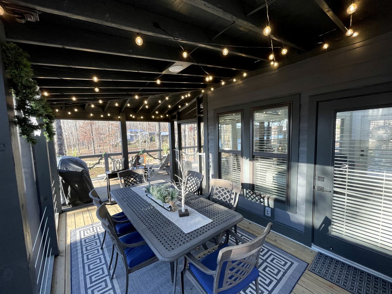 Stunning Waterfront Cottage with Fire Pit in Tracy City, Tennessee