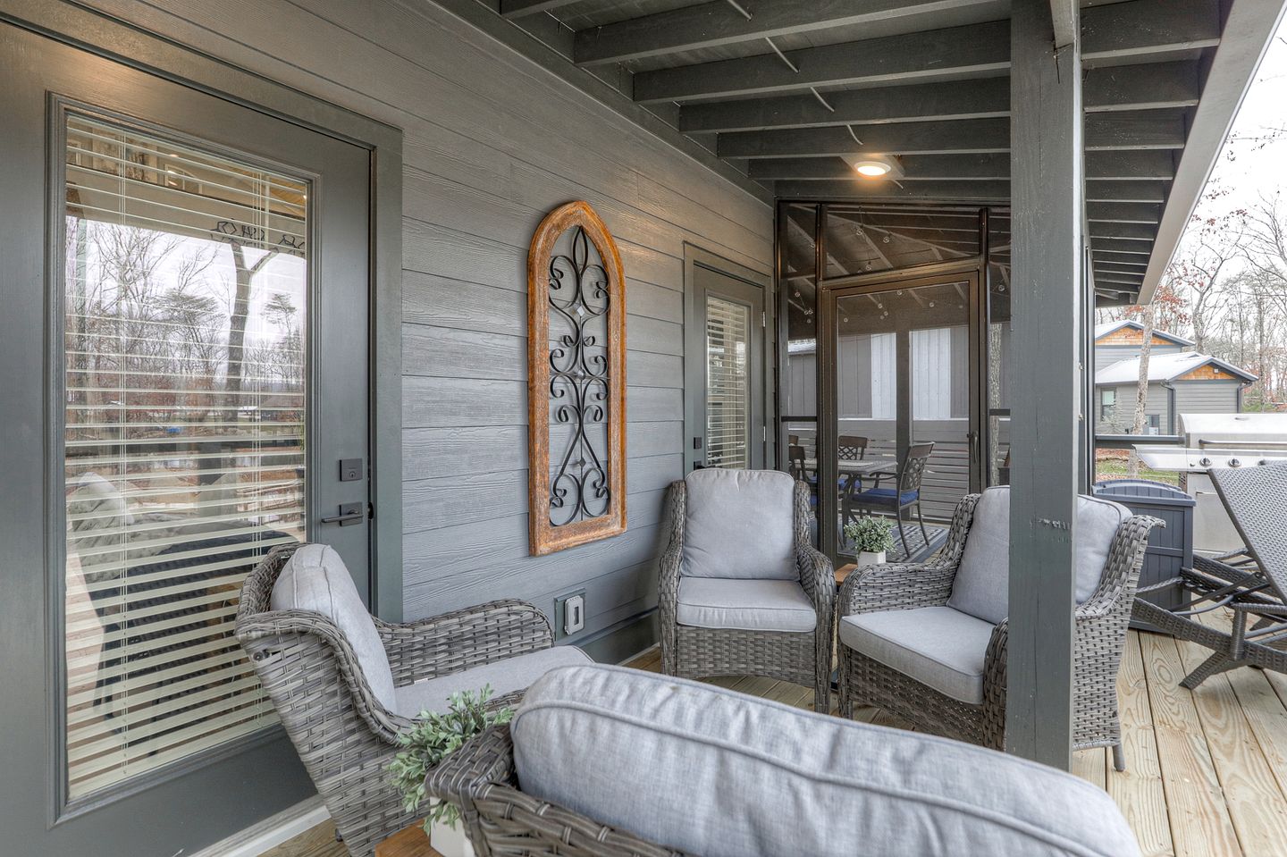 Stunning Waterfront Cottage with Fire Pit in Tracy City, Tennessee