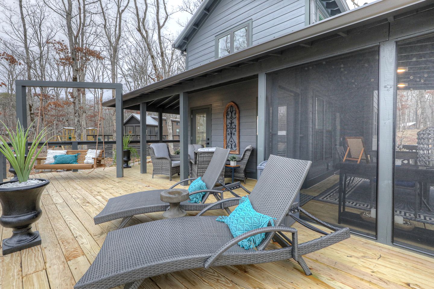 Stunning Waterfront Cottage with Fire Pit in Tracy City, Tennessee