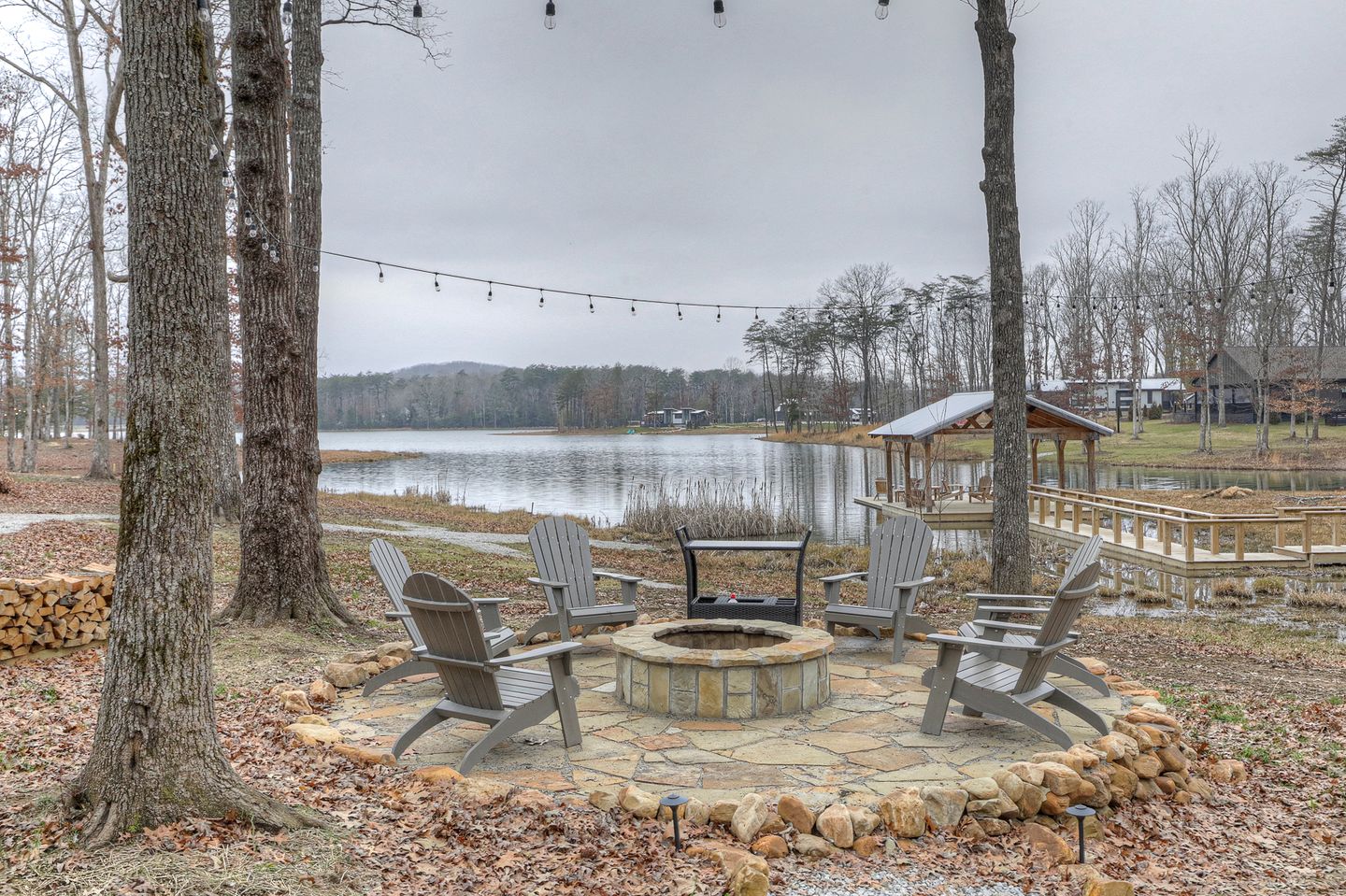 Stunning Waterfront Cottage with Fire Pit in Tracy City, Tennessee