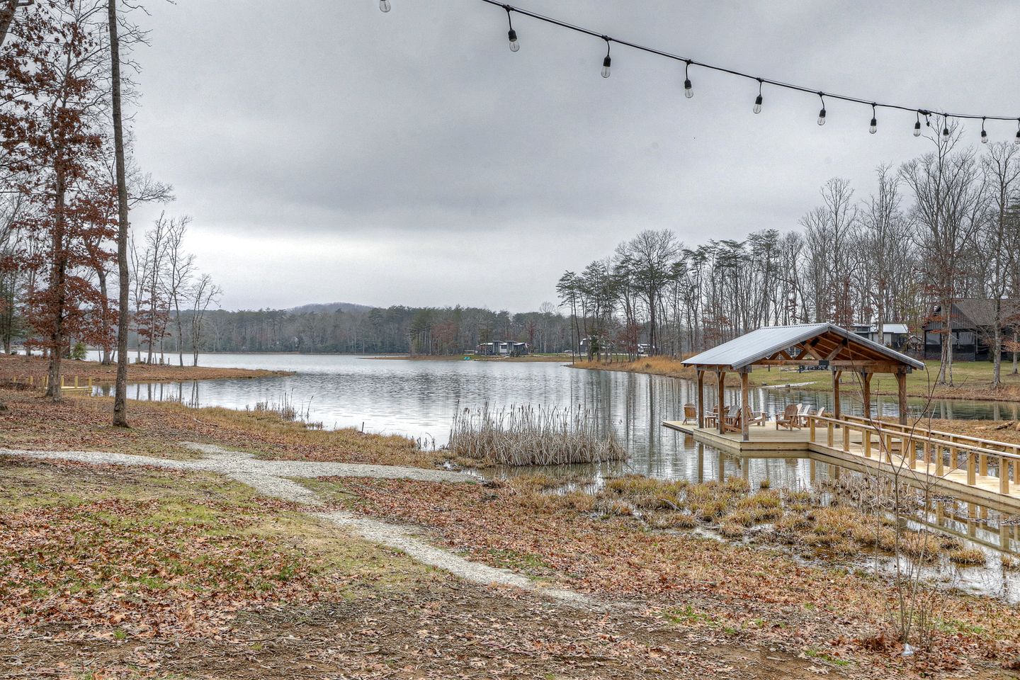 Stunning Waterfront Cottage with Fire Pit in Tracy City, Tennessee