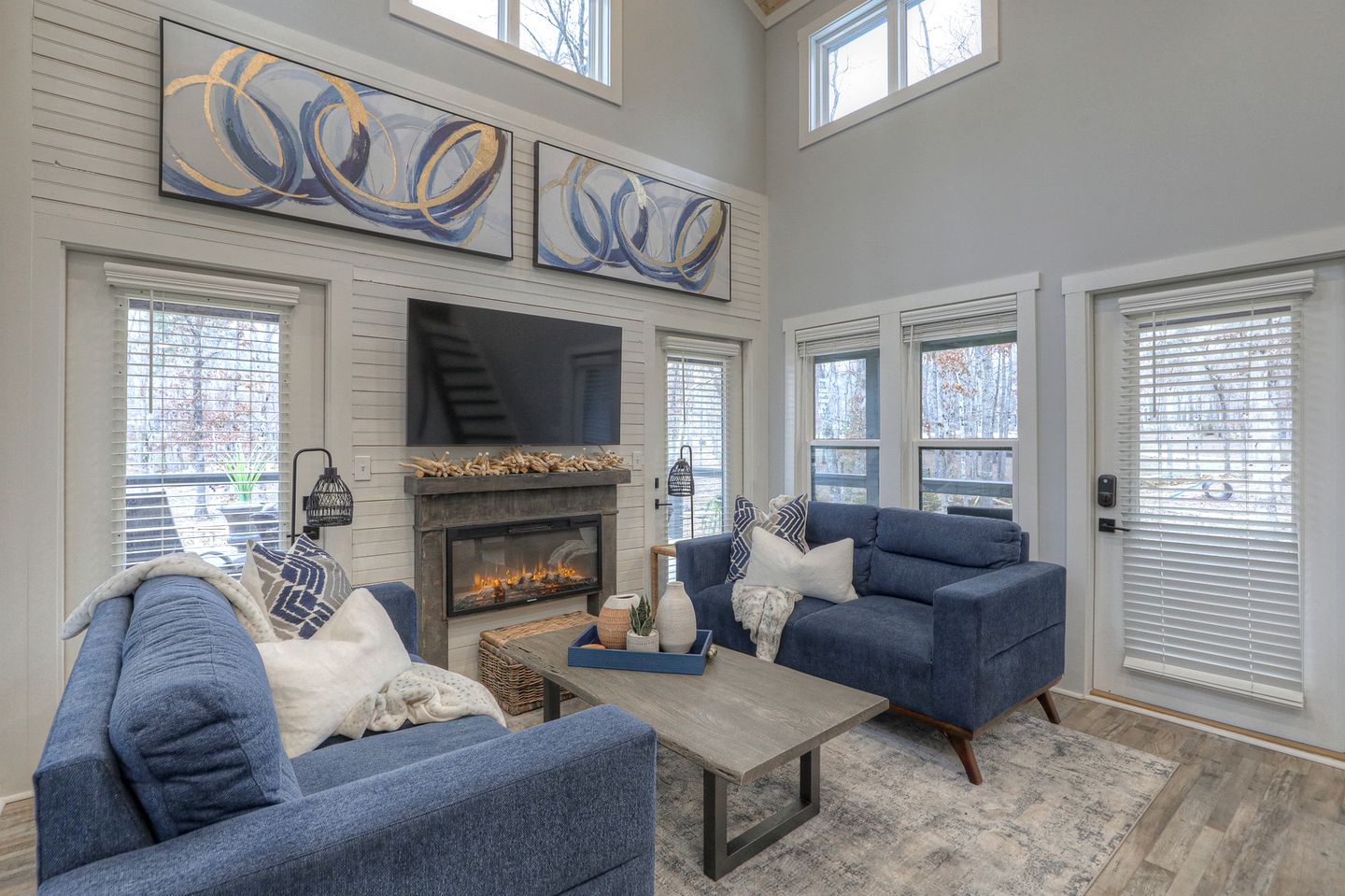 Stunning Waterfront Cottage with Fire Pit in Tracy City, Tennessee