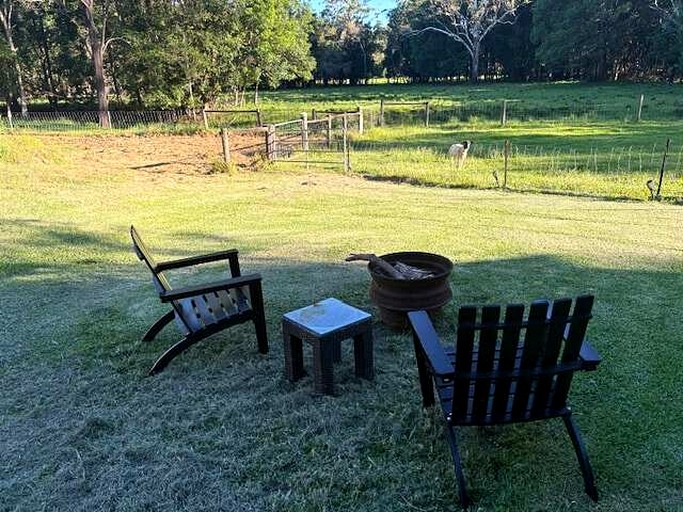 Vacation Rentals (Australia, Palmwoods, Queensland)