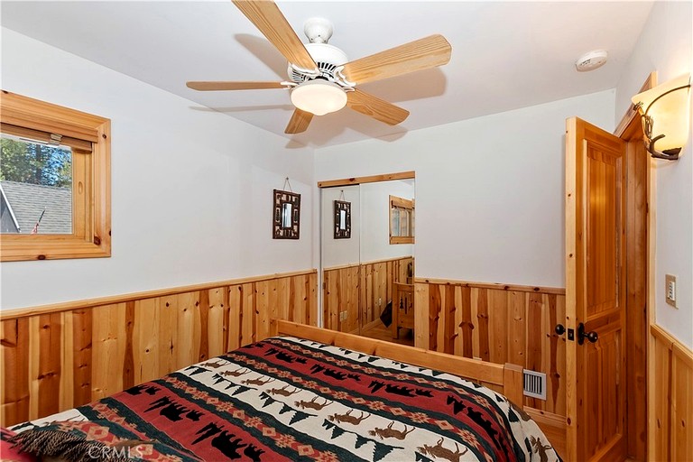 Cabins (United States of America, Big Bear Lake, California)