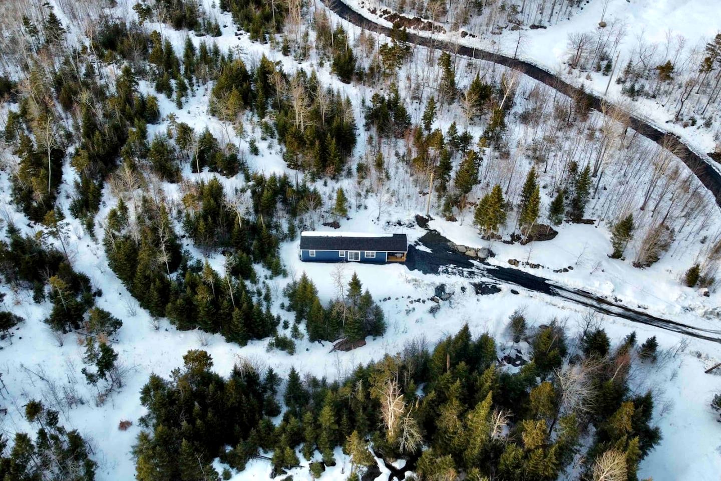 Super Private Cabin with Gorgeous Landscape in Maine