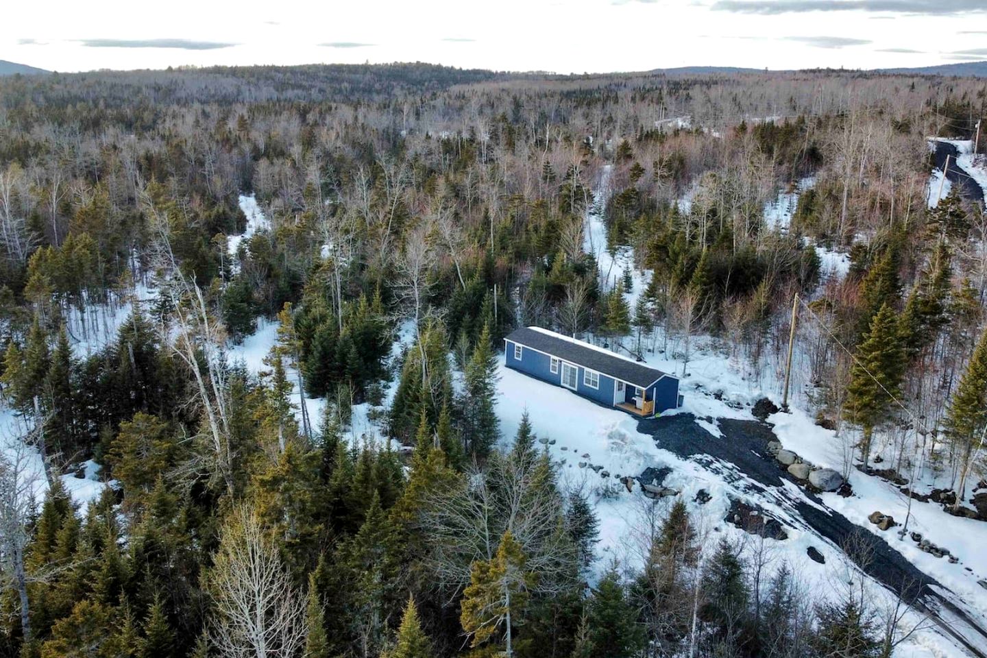 Super Private Cabin with Gorgeous Landscape in Maine