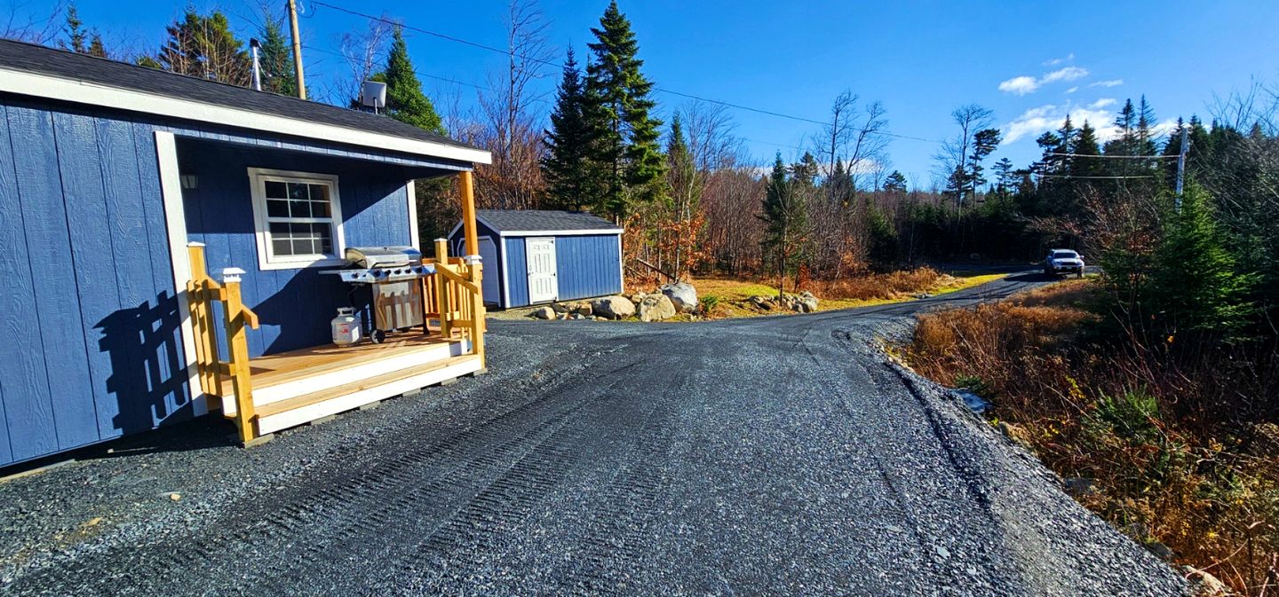 Super Private Cabin with Gorgeous Landscape in Maine