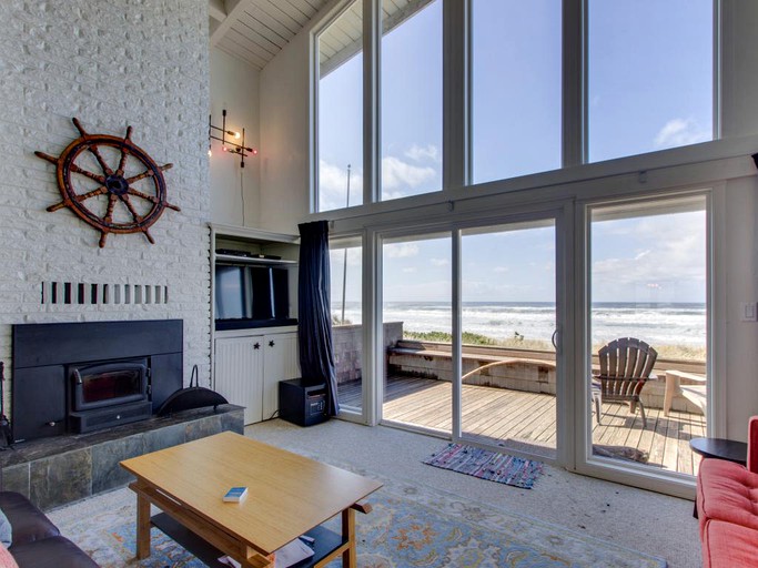Oceanside Cabin In Rockaway Beach Oregon