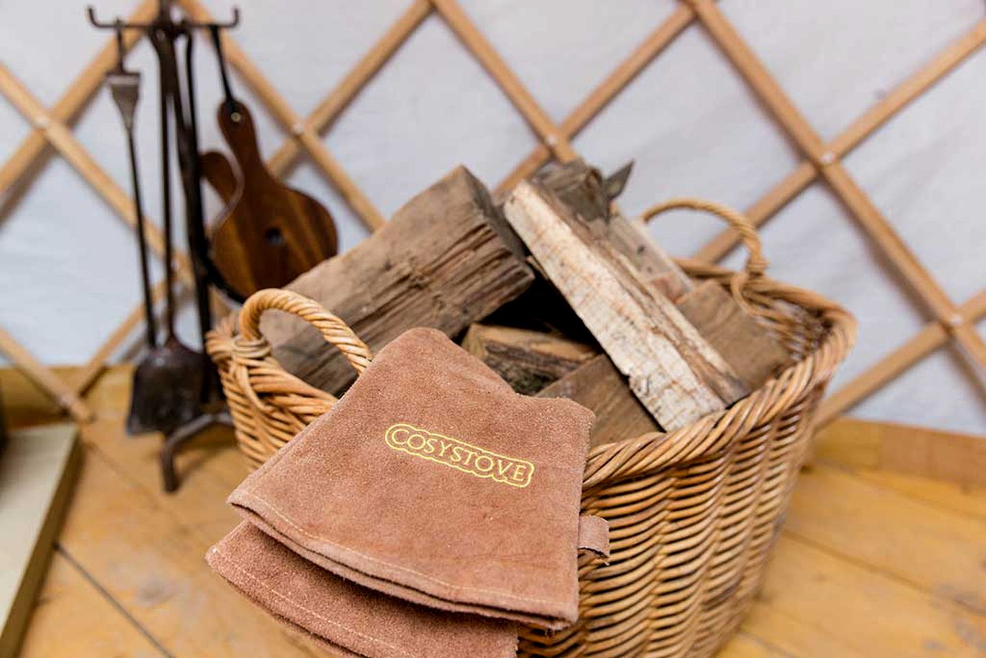 Spacious Yurt for a Family-Friendly Camping Getaway in Surrey, England