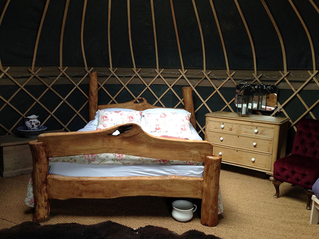 Romantic Luxury Camping Yurt the Peaceful Countryside of Surrey, South England