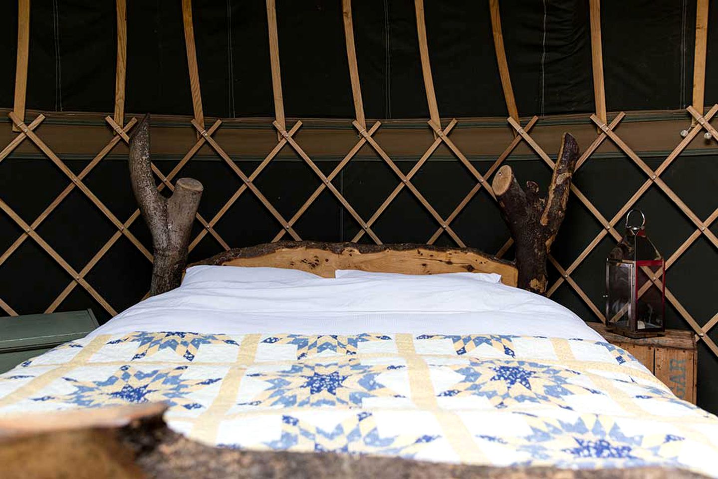 Fantastic Yurt Rental for a Getaway to the Countryside near Leatherhead, England
