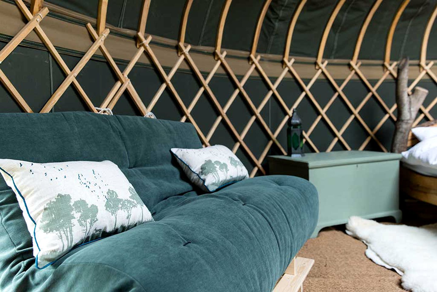 Fantastic Yurt Rental for a Getaway to the Countryside near Leatherhead, England