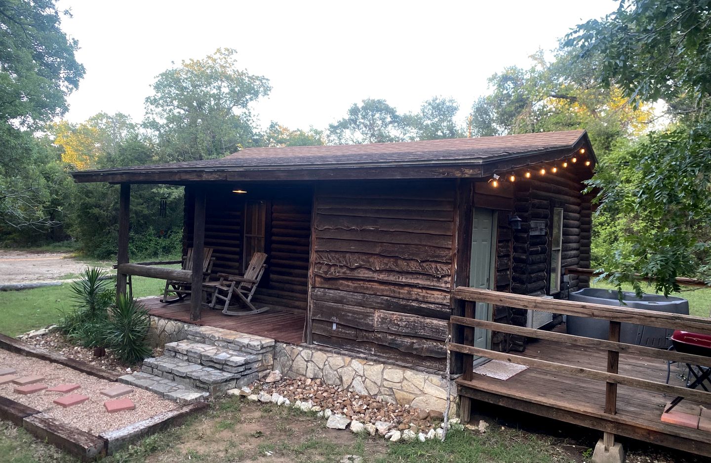 Cabins (United States of America, Bluff Dale, Texas)
