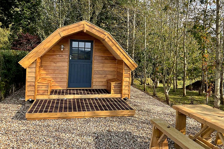 Boutique Glamping Pod with Countryside Views & Chill Vibes in England, United Kingdom