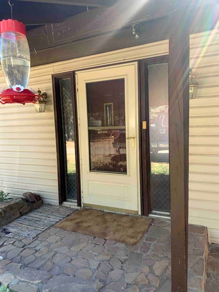 Charming Swan Valley Cottage with Clubhouse Access Near Palisades Lake, Idaho