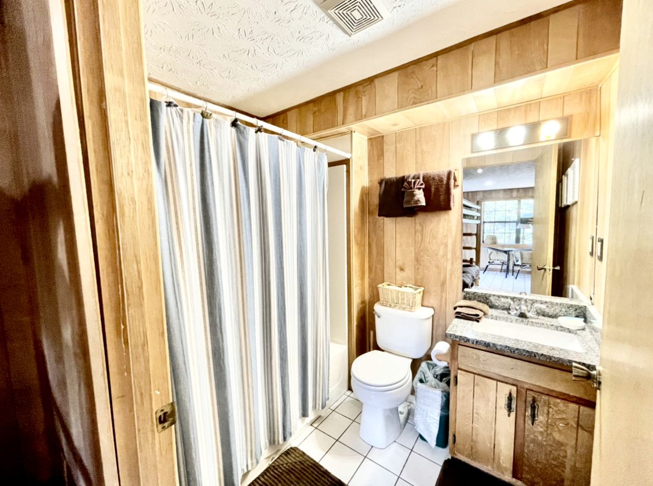 Double Cabin Rental for Memorable Group Glamping Near Great Smoky Mountains National Park, Tennessee