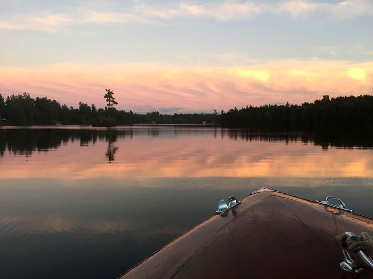 Lakefront Cottage Rental for Four in Loon Lake, New York