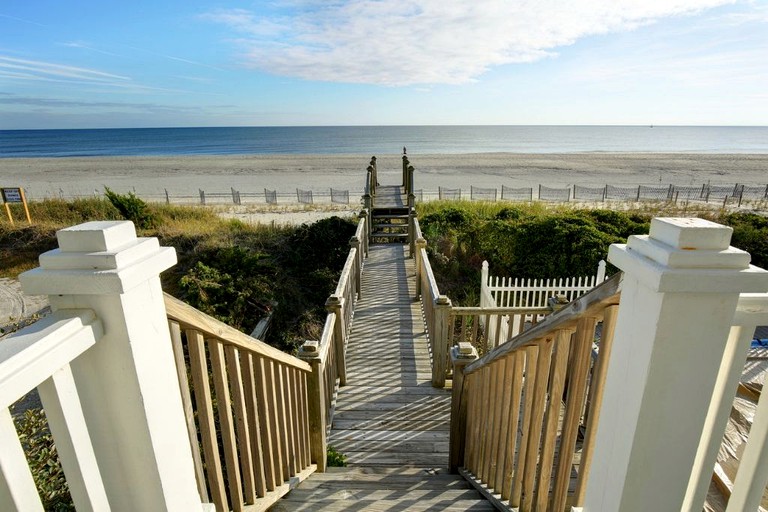 Beach Houses (Holden Beach, North Carolina, United States)