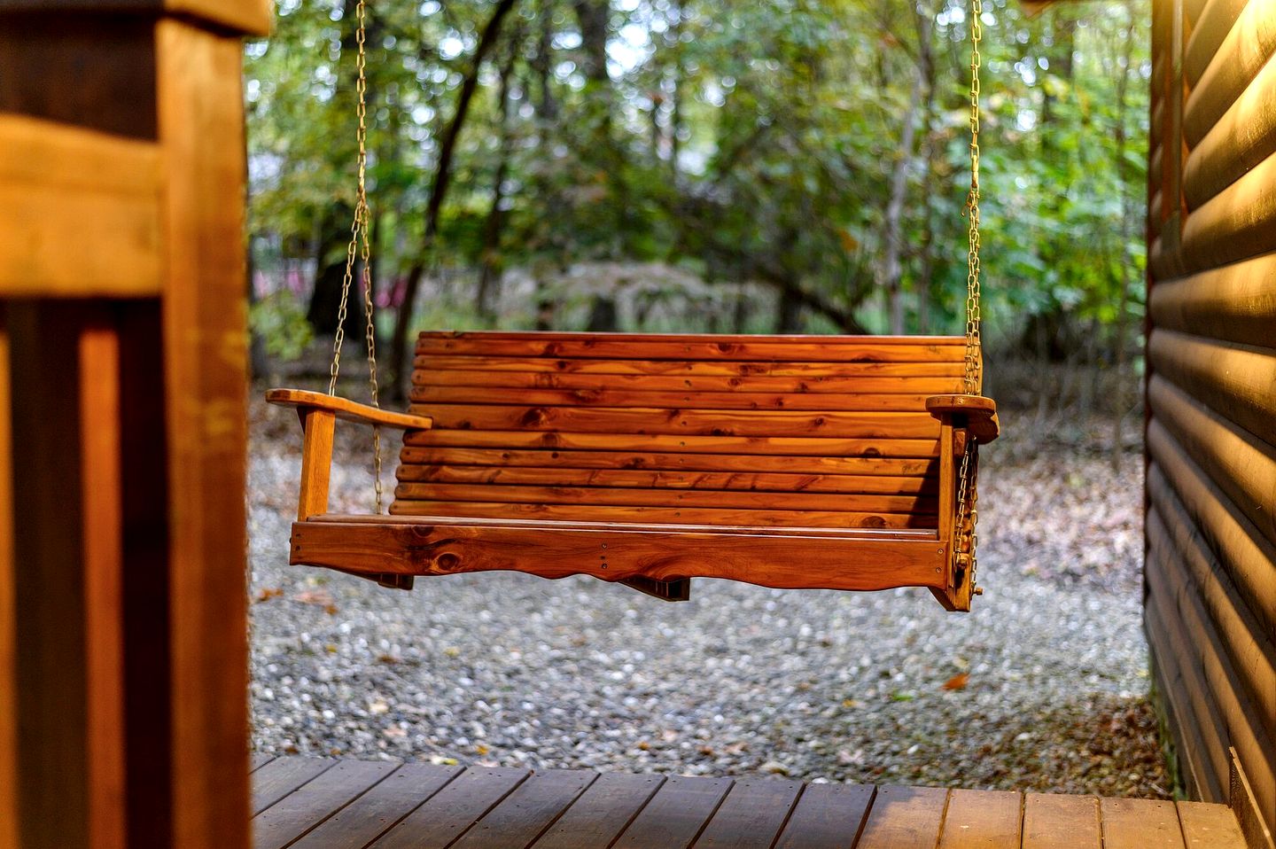 Romantic Cabin for Two with Hot Tub, Fireplace & Double Shower Near Hochatown