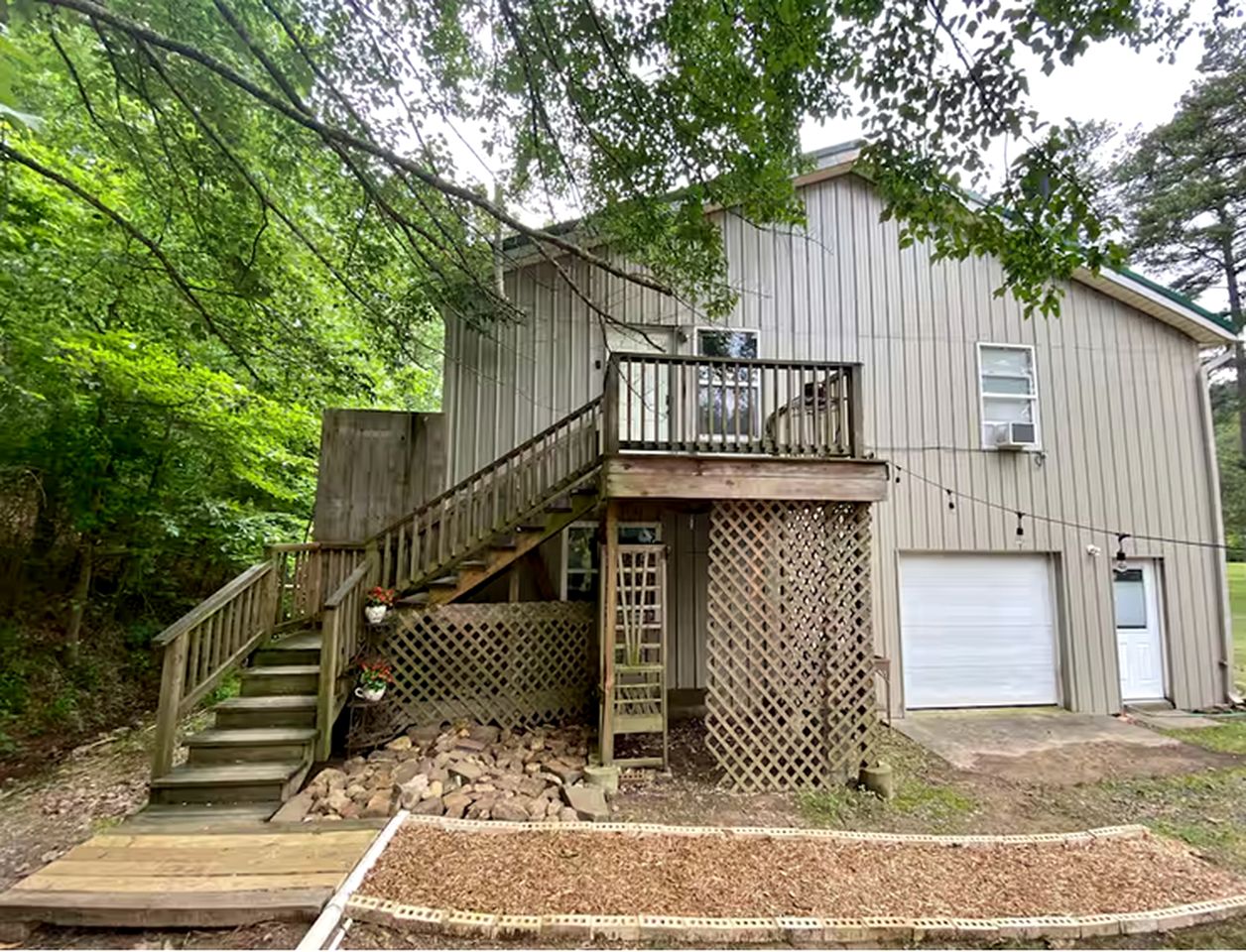 Sweet Spacious Loft Perfect for Outdoor and Nature Lovers in Arkansas