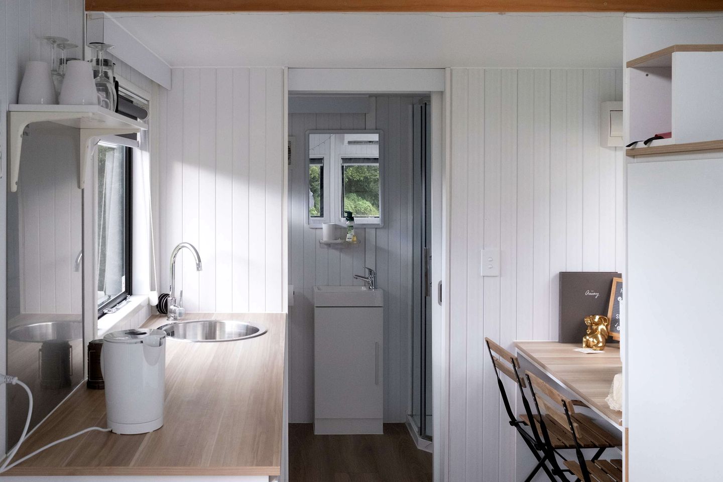 Sweet Tiny House with Private Backyard Facing the Spectacular Fields in Tamahere, North Island
