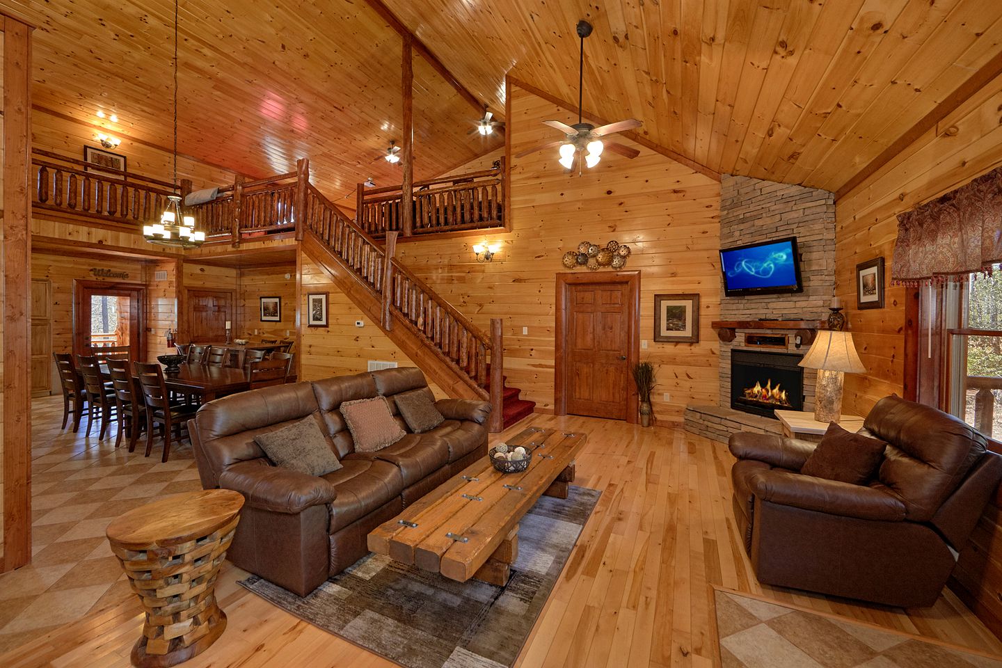 Gorgeous Cosby Cabin with a Pool and Hot Tub