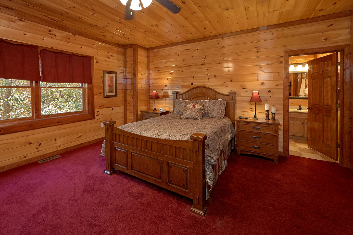 Gorgeous Cosby Cabin with a Pool and Hot Tub